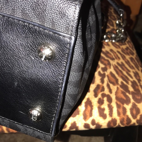 Michael Kors Hamilton Bag - Picture 3 of 7